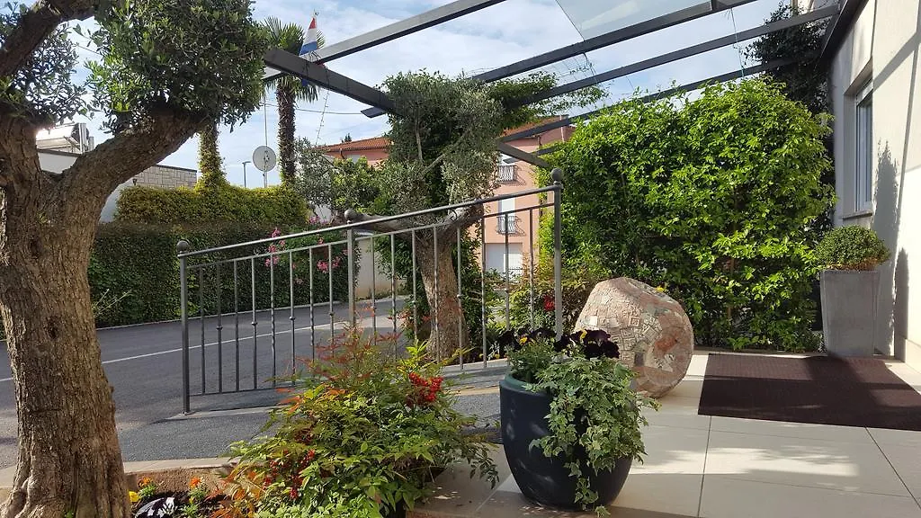 **** Hotel Residence Villa Karda Porec Croatia
